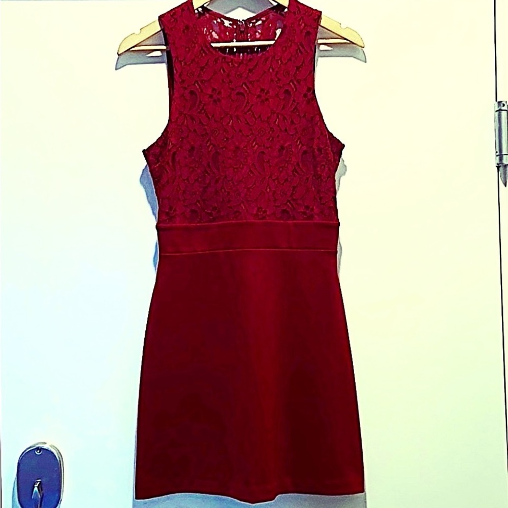 EXPRESS ❤️ Red Dress - With Lace Details - Picture 1 of 13